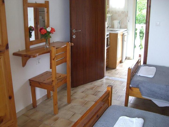 Anatoli Apartments Άγιος Στέφανος Εξωτερικό φωτογραφία